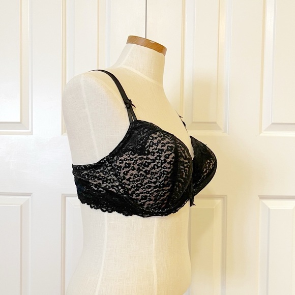 NWOT Torrid Black Lace Bra with Adjustable Straps. Size Women's 40DD 40E - Picture 4 of 10